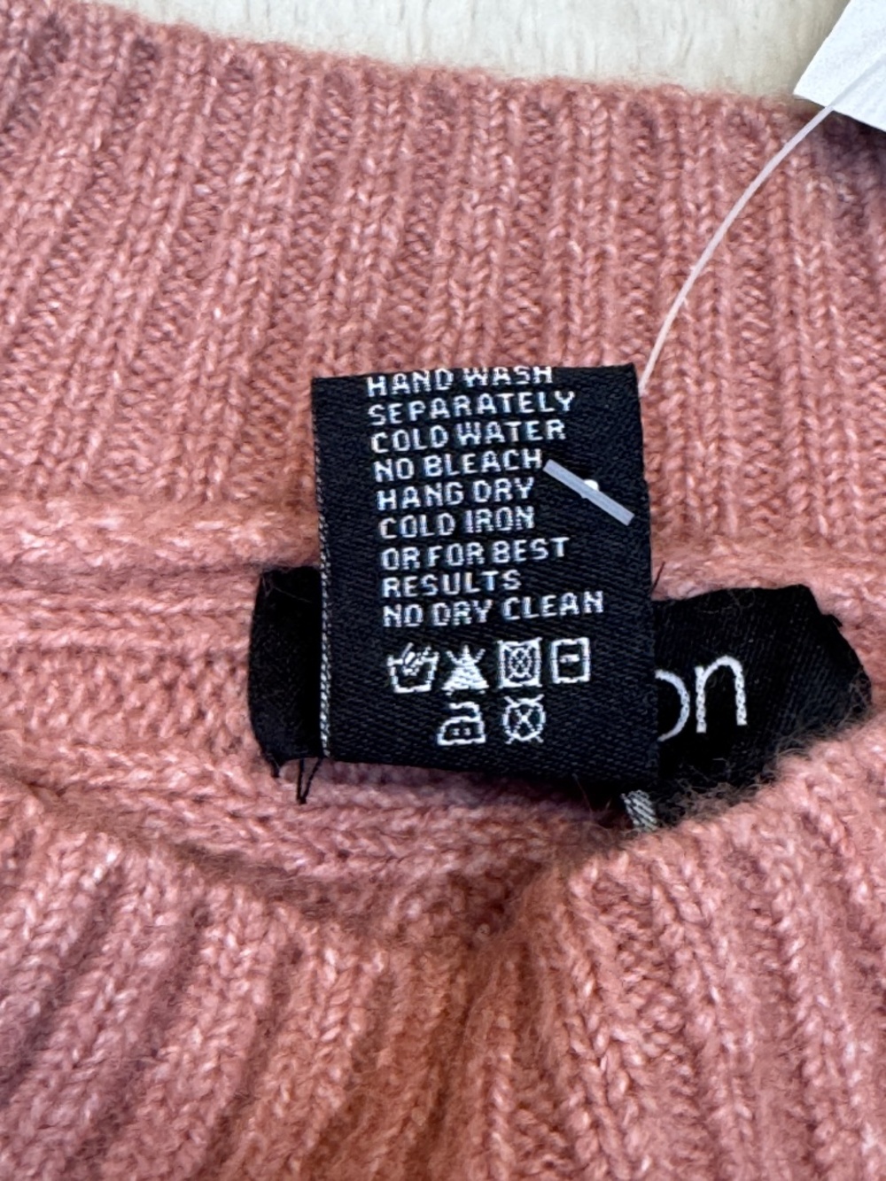 PAPILLON ROSE CABLE KNIT SWEATER - Picture 7 of 7